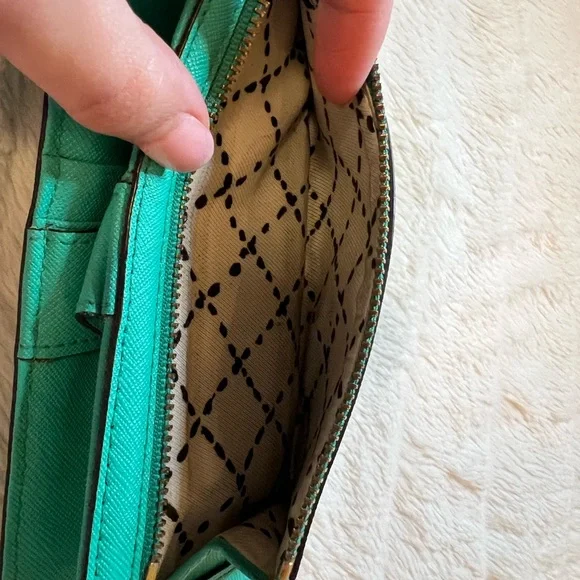 Kate Spade Turquoise Wallet - Picture 7 of 8